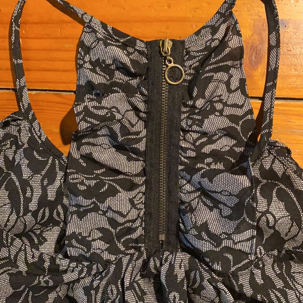 Flowered Blouse - Picture 3 of 5